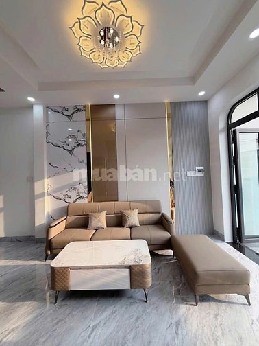 Nhà lầu chính chủ hoàn công Phước Tân đối diện sân golf Long Thành