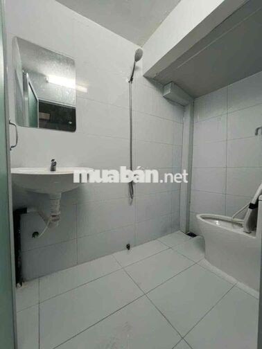 🏡 CHO THUÊ NHÀ HẺM ĐẸP BẾN BÌNH ĐÔNG, P13, Q8 – GIÁ 7.5 TRIỆU/THÁNG