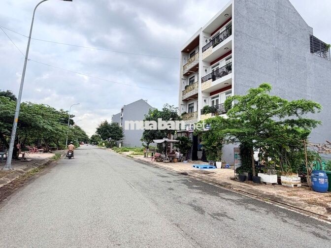 CỰC NÓNG!!! ĐẤT MT KDC ÊM ĐỀM, 5 x 18, CN 90M2, XÂY 4 TẦNG,GIÁ 6,6 TỶ.