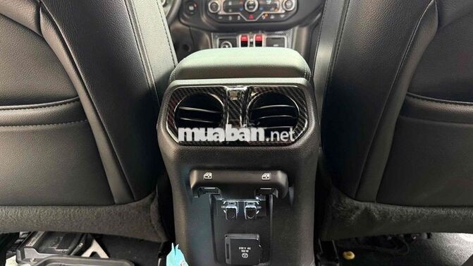 Jeep Wrangler Sahara Rubicon 2020 Trắng