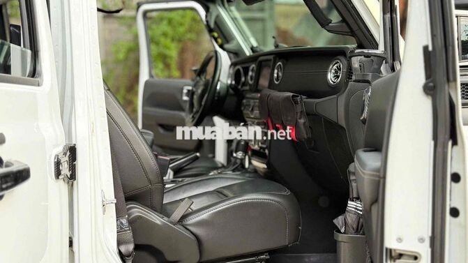 Jeep Wrangler Sahara Rubicon 2020 Trắng