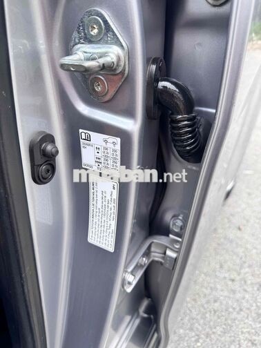 Toyota Innova 2020 Số sàn Bạc 80.000 km