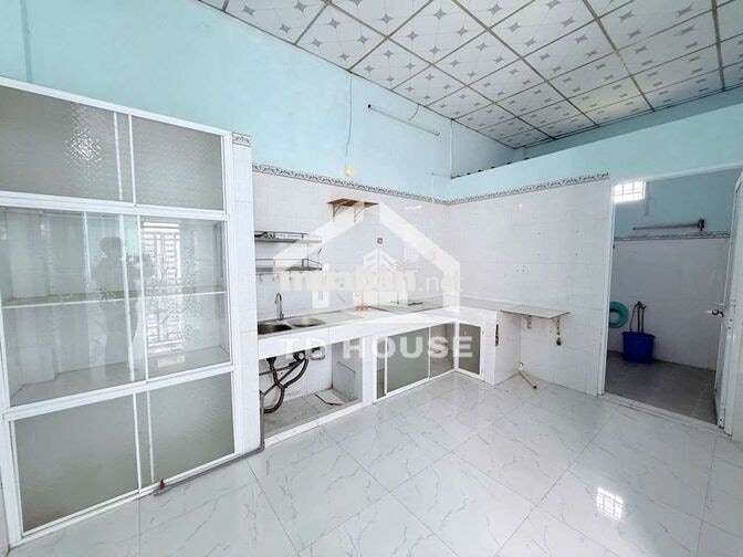 cho thuê nhà trệt rộng rãi hẻm 12 gần chợ da liễu