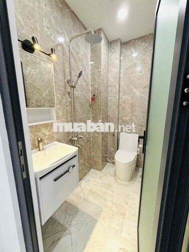 NHÀ 4 TẦNG, XÂY MỚI 100% ,VỊ TRÍ ĐẸP, Ô TÔ TỚI NHÀ, ÂU DƯƠNG LÂN P2Q8