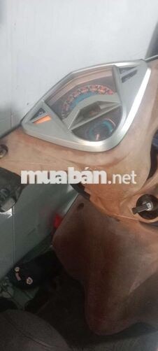 Yamaha Luvias Nâu 124cc Xe tay ga