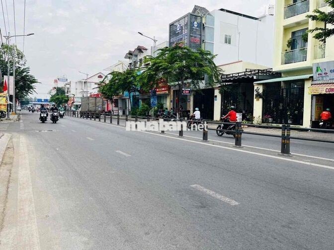 CHO THUÊ NHÀ 3 LẦU MẶT TIỀN ĐƯỜNG TRẦN HOÀNG NA