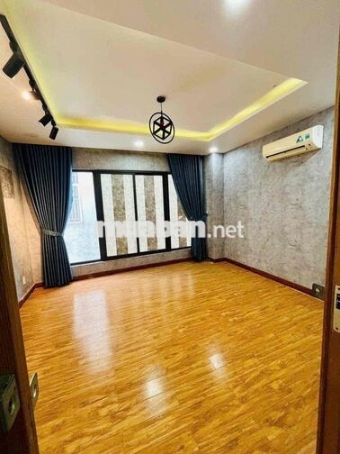 CHO THUÊ NHÀ 3 LẦU MẶT TIỀN ĐƯỜNG TRẦN HOÀNG NA