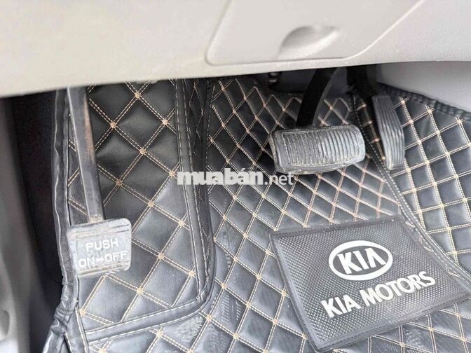 Kia Carnival nhập Hàn Quốc 2010 2.7AT 1 chủ đi kỹ