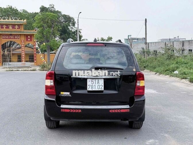 Kia Carnival nhập Hàn Quốc 2010 2.7AT 1 chủ đi kỹ
