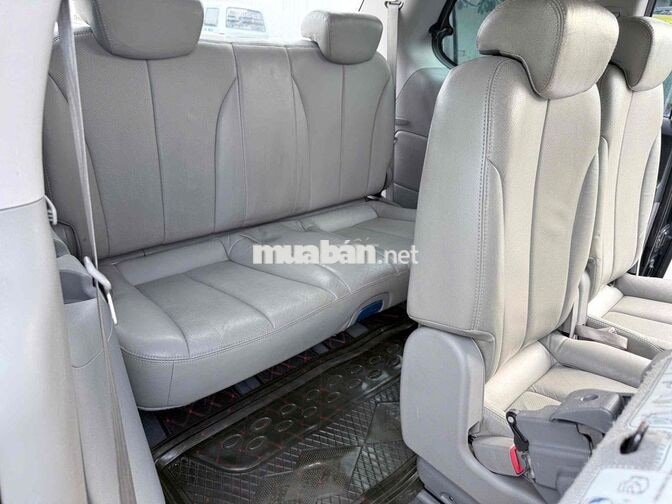 Kia Carnival nhập Hàn Quốc 2010 2.7AT 1 chủ đi kỹ