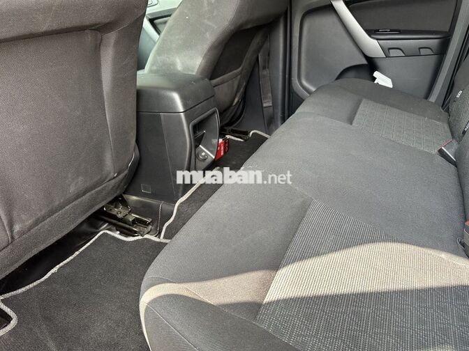 Ford Ranger 2021, Số sàn, màu Đỏ,vay Ngân Hàng 75%