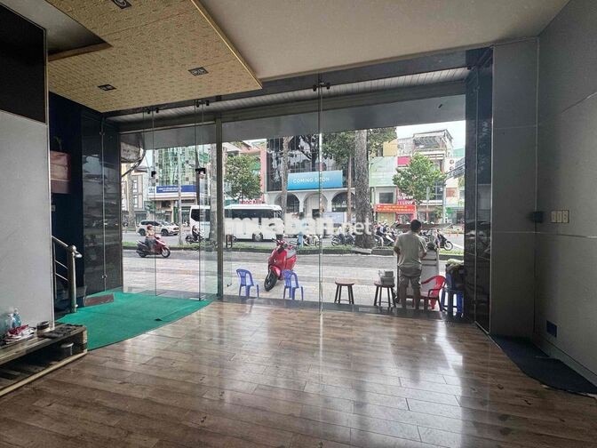 Cho thuê nhà MT  Trần Hưng Đạo P Cầu Ông Lãnh Q1.(kế bên Lotter