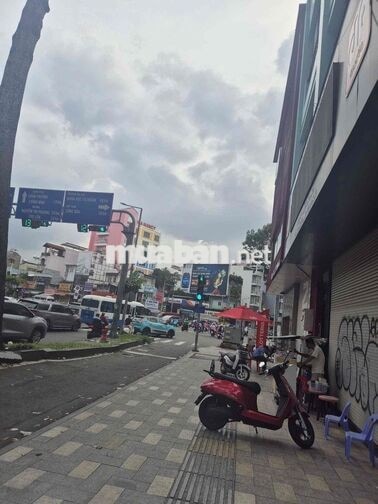 Cho thuê nhà MT  Trần Hưng Đạo P Cầu Ông Lãnh Q1.(kế bên Lotter