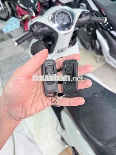 SH Mode 2022 abs Xám xi măng 9chủ kí cọp siêu mới