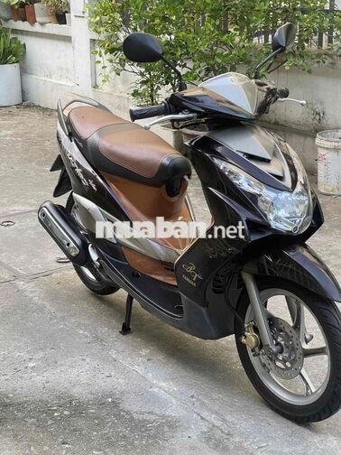 Yamaha Mio Nâu, Đen Xe tay ga