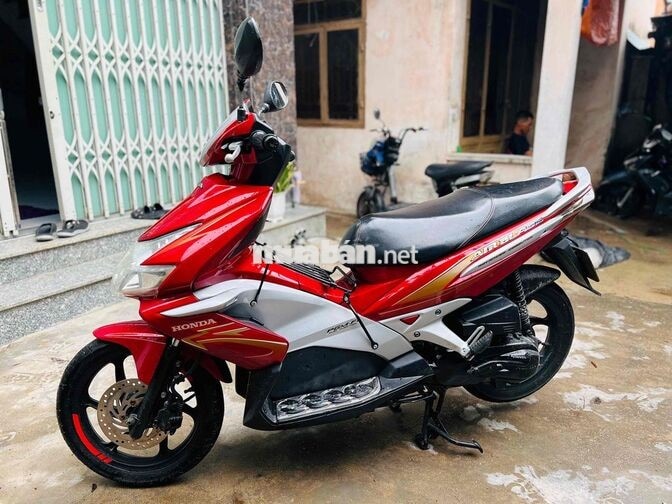 Honda Air Blade 2010 đỏ
