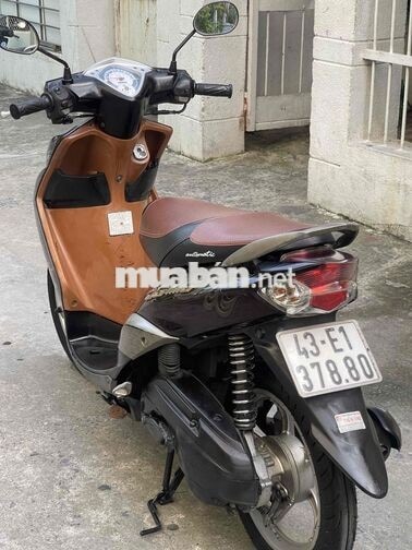 Yamaha Mio Nâu, Đen Xe tay ga