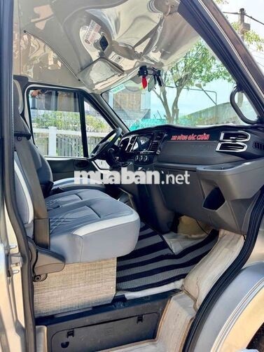 Ford Transit 16 chổ 2024 Premium 16 - 84000 km