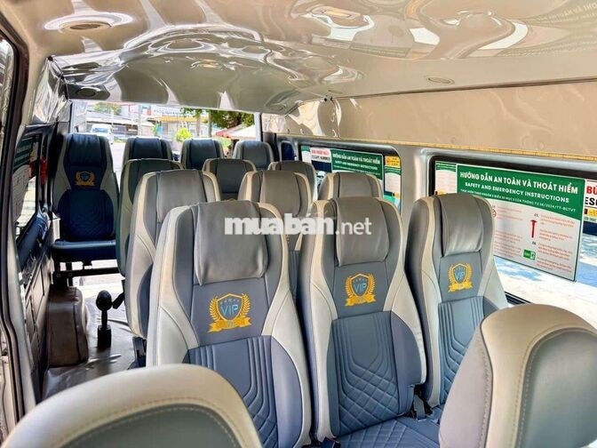 Ford Transit 16 chổ 2024 Premium 16 - 84000 km