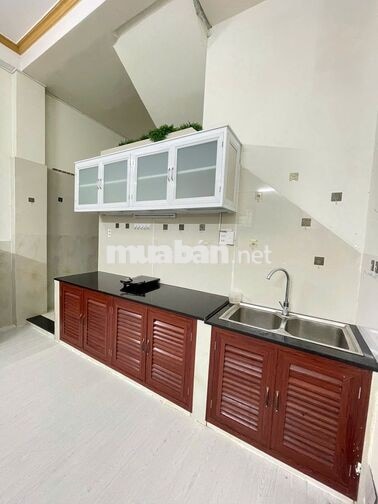 Phòng studio cực thoáng ngay gần Emart Phan Huy Ích 