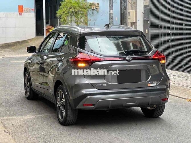 Nissan Kicks e-POWER 2022 Xám Hybrid 75000 km