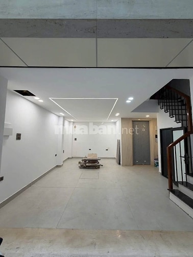 CHỈ HƠN 10 TỶ-BÁN NHÀ NGUYỄN XIỂN, THANH XUÂN, Ô TÔ VÀO NHÀ, THANG MÁY