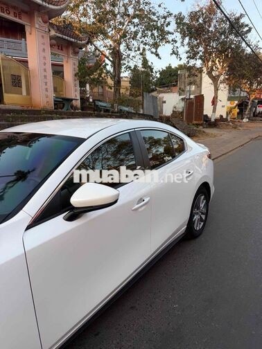 Mazda 3 Luxury 2024 Trắng 37km