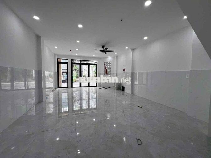 Mặt bằng mới 100% Ngay Tự Lập Gần Sân Bay Tân Bình giao với CMT8