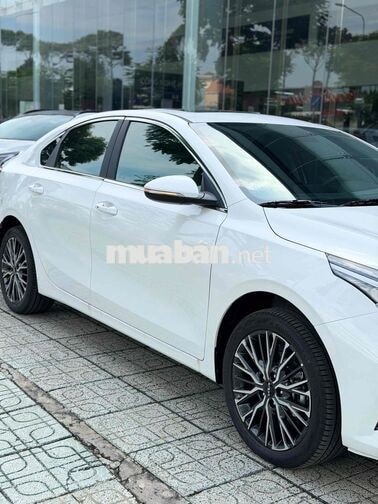 Kia K3 1.6 Luxury Trắng