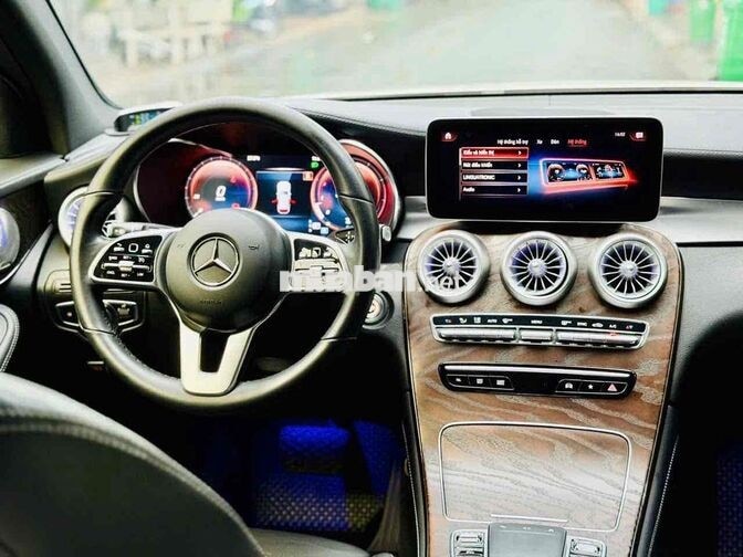 Mercedes GLC 200 4MATIC Facelift 2020 Trắng