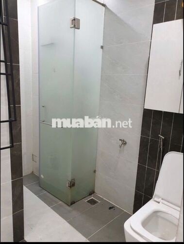 Nhà 3 tầng mới đẹp, 3.5m x 10m, 2PN, 3WC, FULL NỘI THẤT,hẻm 5m P.V.Chí
