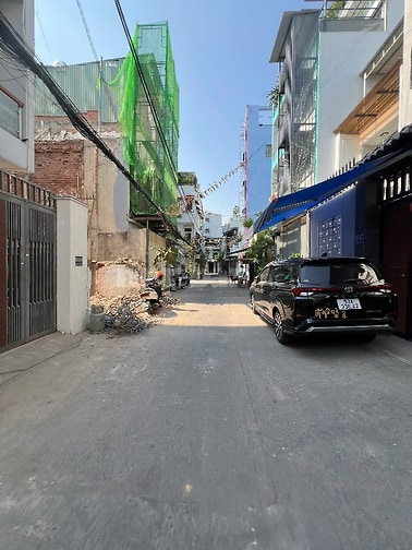 Nhà 3 lầu DT:4x17m Cao cấp hẻm xe hơi 6m Bùi Đình Tuý, P24