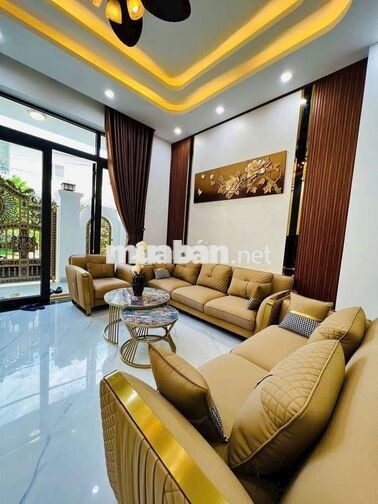 3-story house for rent, located on a 5.5m-wide street in Hoa Minh thuê