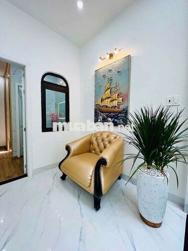 3-story house for rent, located on a 5.5m-wide street in Hoa Minh thuê