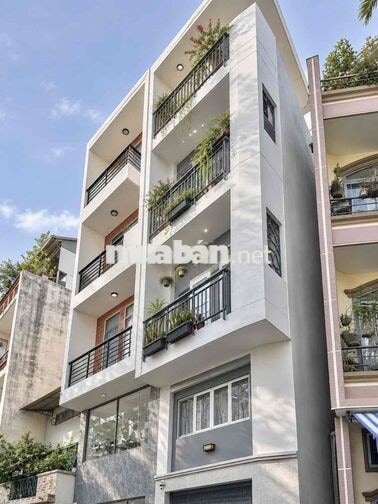 Bán nhà mặt tiền Đào Duy Từ Phú Nhuận 5 tầng 160m2 sàn