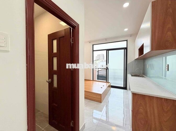 Bán nhà mặt tiền Đào Duy Từ Phú Nhuận 5 tầng 160m2 sàn