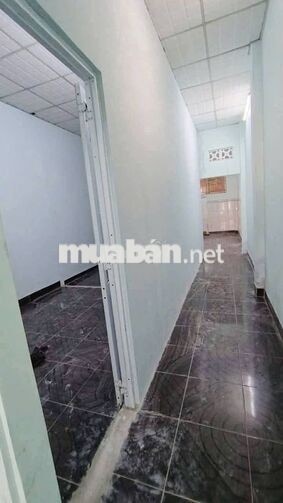 Cho thuê nhà nguyên căn mặt tiền đường Đặng Thúc Vịnh Hóc Môn