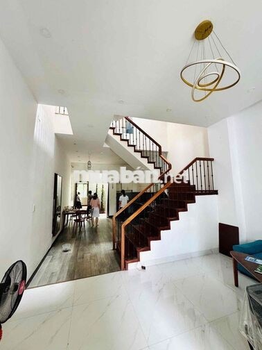 5PN/4WC. CHO THUÊ NHÀ 3 TẦNG MT THANH LƯƠNG- HOÀ XUÂN
