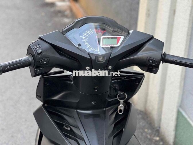 lWinner 150 V1 2019 Đặc Biệt Sporty Đen nhám