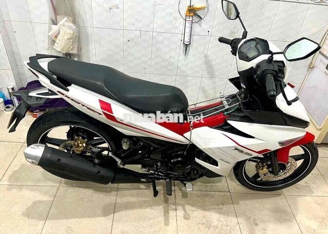 Yamaha Exciter Trắng, Đỏ Xe côn tay
