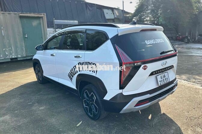 Hyundai Stargazer X Premium 2025 Trắng 7 chỗ 5 vạn