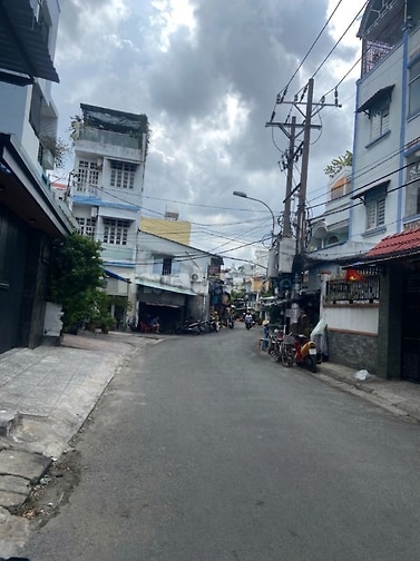 (220.211) Tân Phú, Hoàng Xuân Nhị, 2.79 tỷ, 18m2, Hẻm 3 gác thông, 2 t