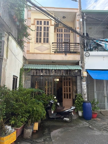 Nhà cho thêu, nhà gần chợ, trường học