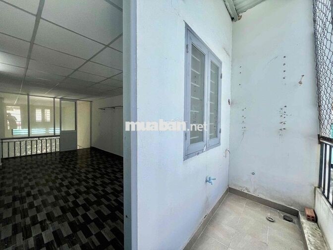 Nhà NGUYÊN CĂN 2 NVS NGAY CHỢ AN NHƠN GÒ VẤP