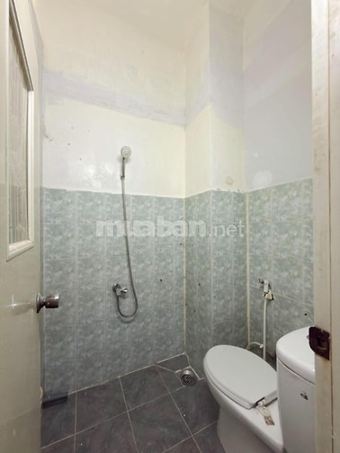 Chính chủ bán nhà hẻm 462/... Nguyễn Tri Phương Q10 - chỉ 5,2 tỷ