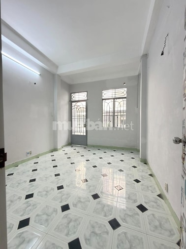 Chính chủ bán nhà hẻm 462/... Nguyễn Tri Phương Q10 - chỉ 5,2 tỷ
