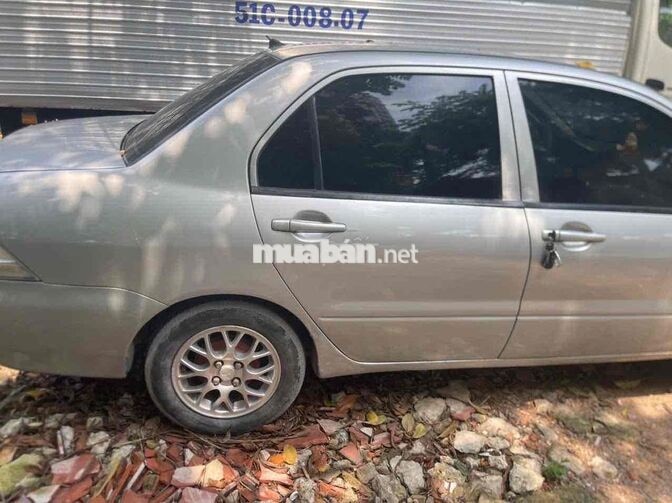 Mitsubishi Lancer 2005 Số sàn Bạc