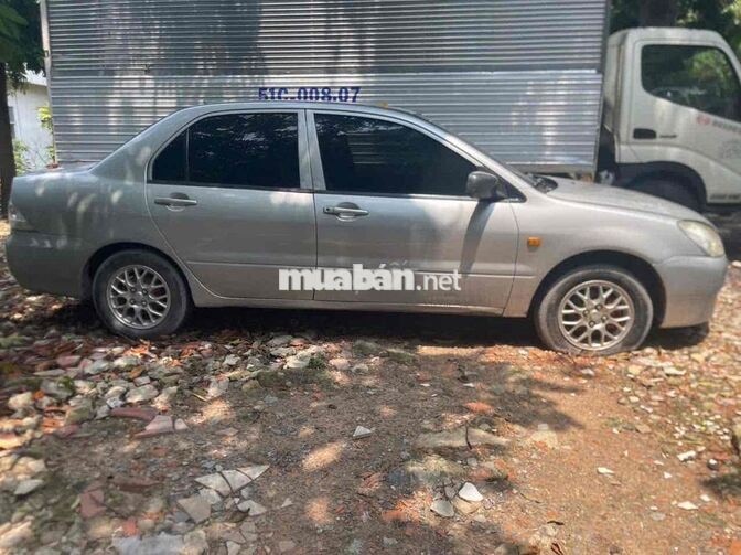 Mitsubishi Lancer 2005 Số sàn Bạc