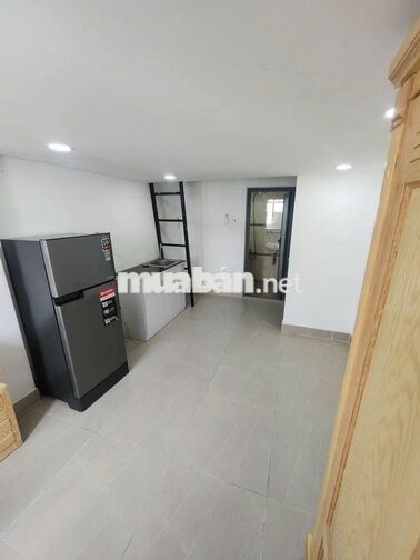 CHO THUÊ CĂN HỘ DUPLEX FULL NỘI THẤT - 2PN - NGAY HÀNG XANH.