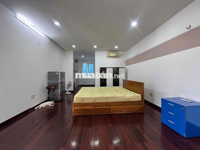 CHÍNH CHỦ CHO THUÊ STUDIO SÀN GỖ 45m2 FULL NT